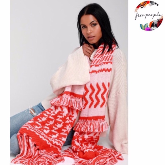 Free People Red and White Knit Scarf - Picture 2 of 8